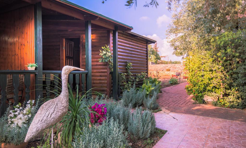 Lavender In The Mountains Ramot Naftali Exterior foto